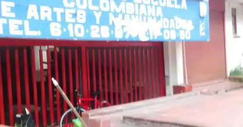 FUNDACION ESCUELA COLOMBIANA DE ARTES Y MANUALIDADES FUNDACION ESCUELA COLOMBIANA DE ARTES Y MANUALIDADES